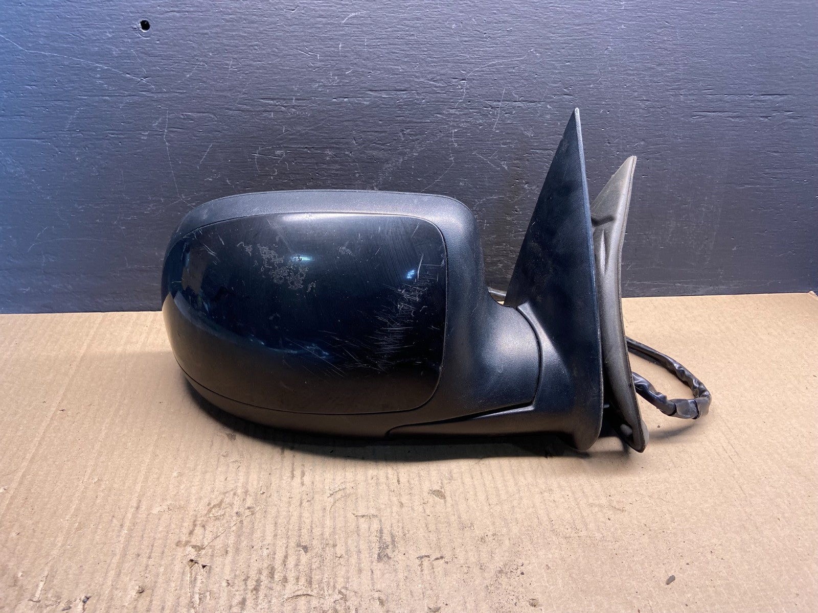 2003-2006 Chevrolet Tahoe Suburban Right Passenger Turn Door Mirror AC0553 MS0