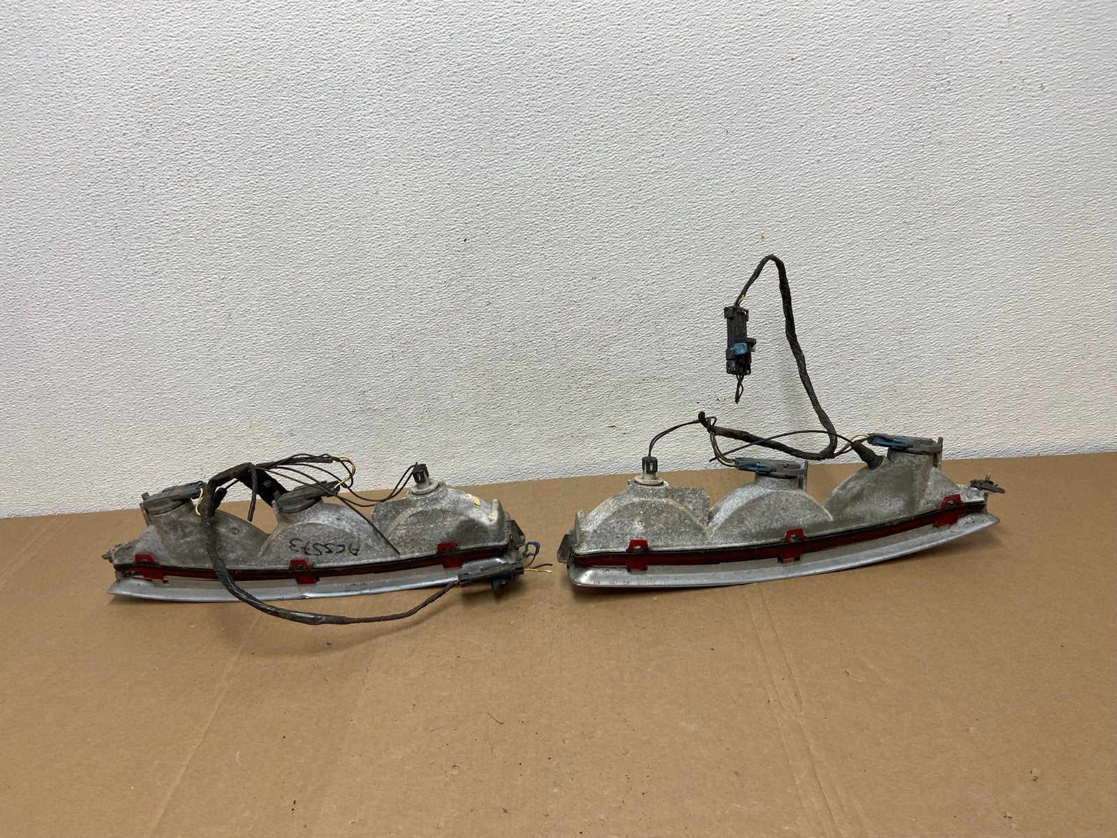 1994 to 1999 Cadillac Deville Left+Right Side Tail lights OEM AC5573 LK5