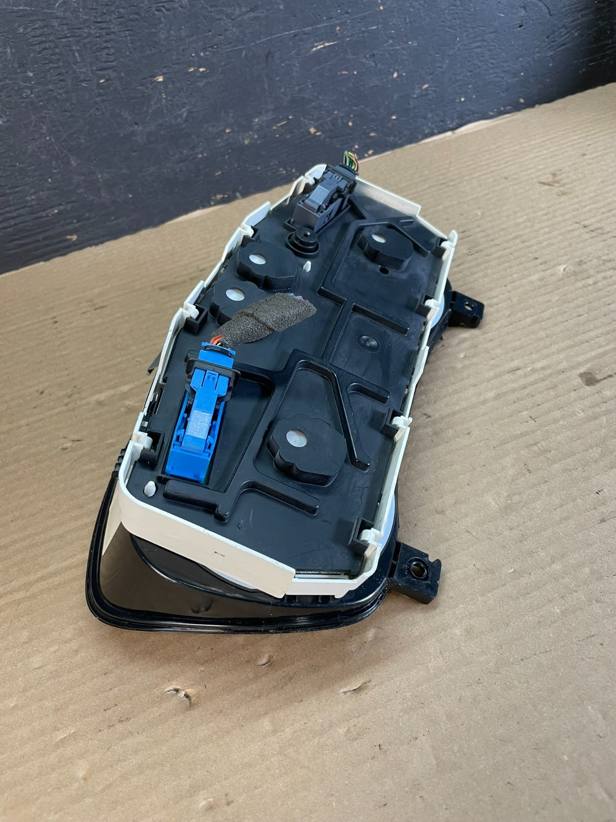 2011 to 2013 Ford Transit Connect Speedometer Gauge Cluster AF3445 DW6