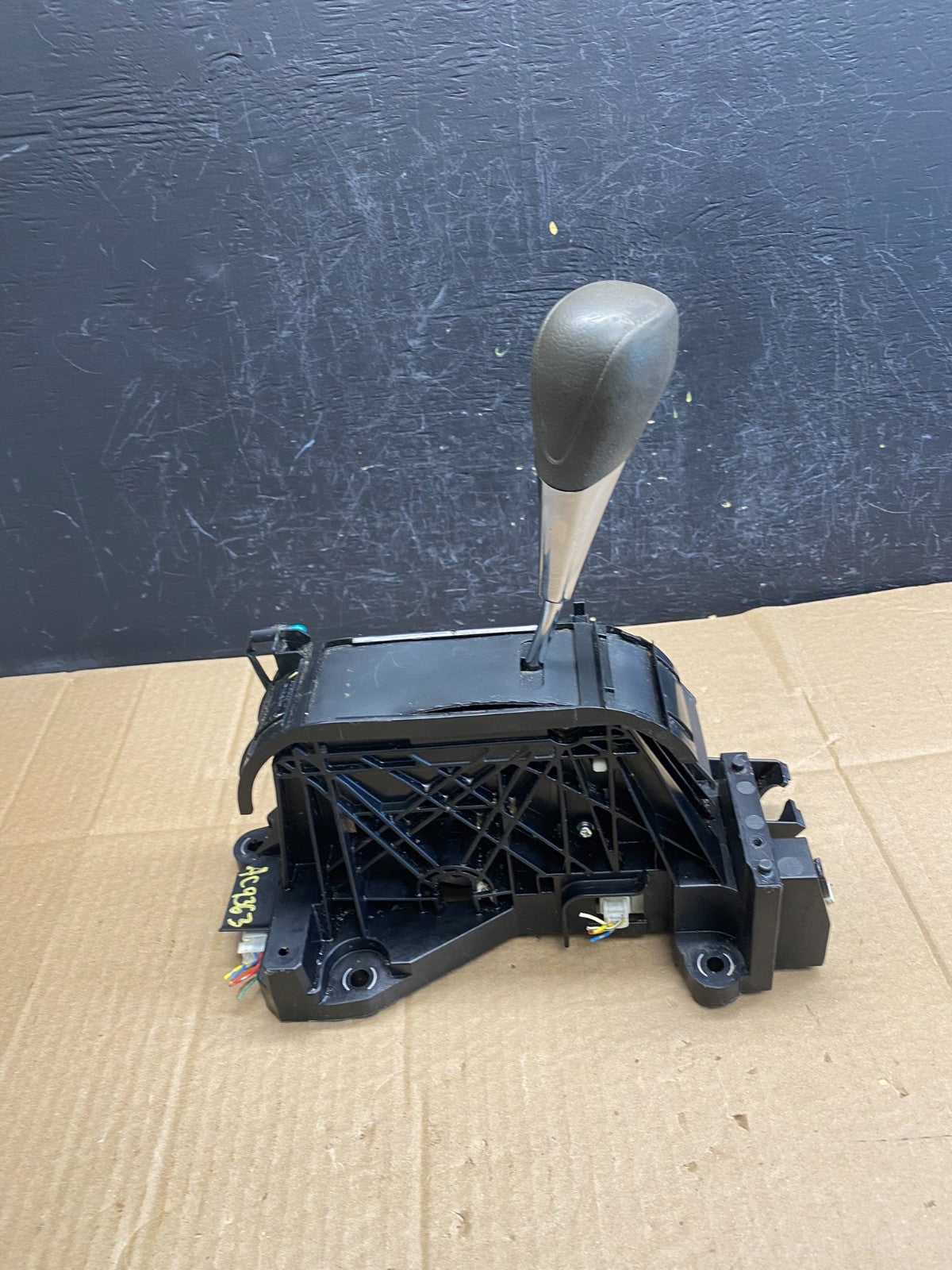2007 - 2011 Toyota Camry Console Center Dash Shifter W/ Knob AC9363 DG3