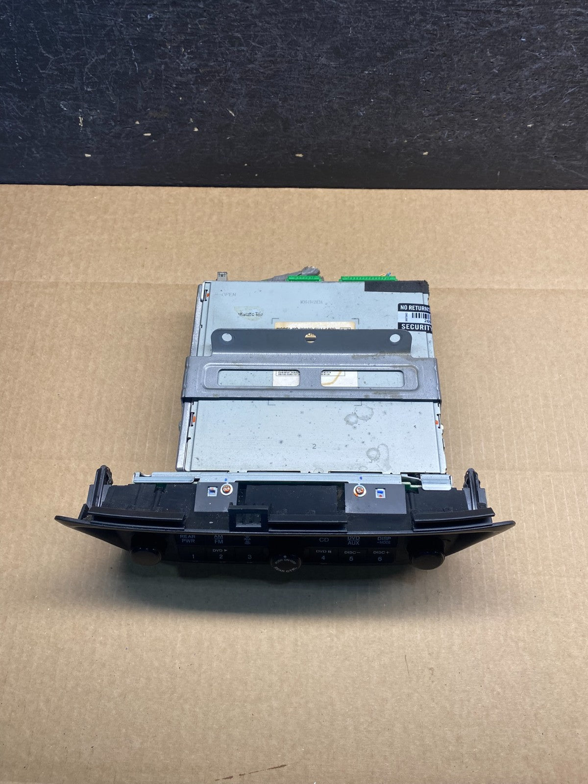 2005 to 2010 Honda Odyssey Am Fm Cd Player Radio Receiver AG9496 DG3