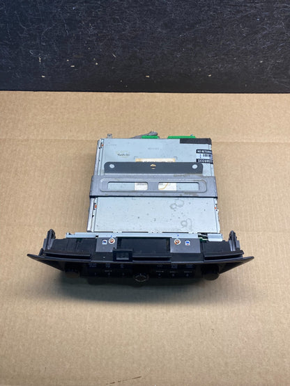 2005 to 2010 Honda Odyssey Am Fm Cd Player Radio Receiver AG9496 DG3