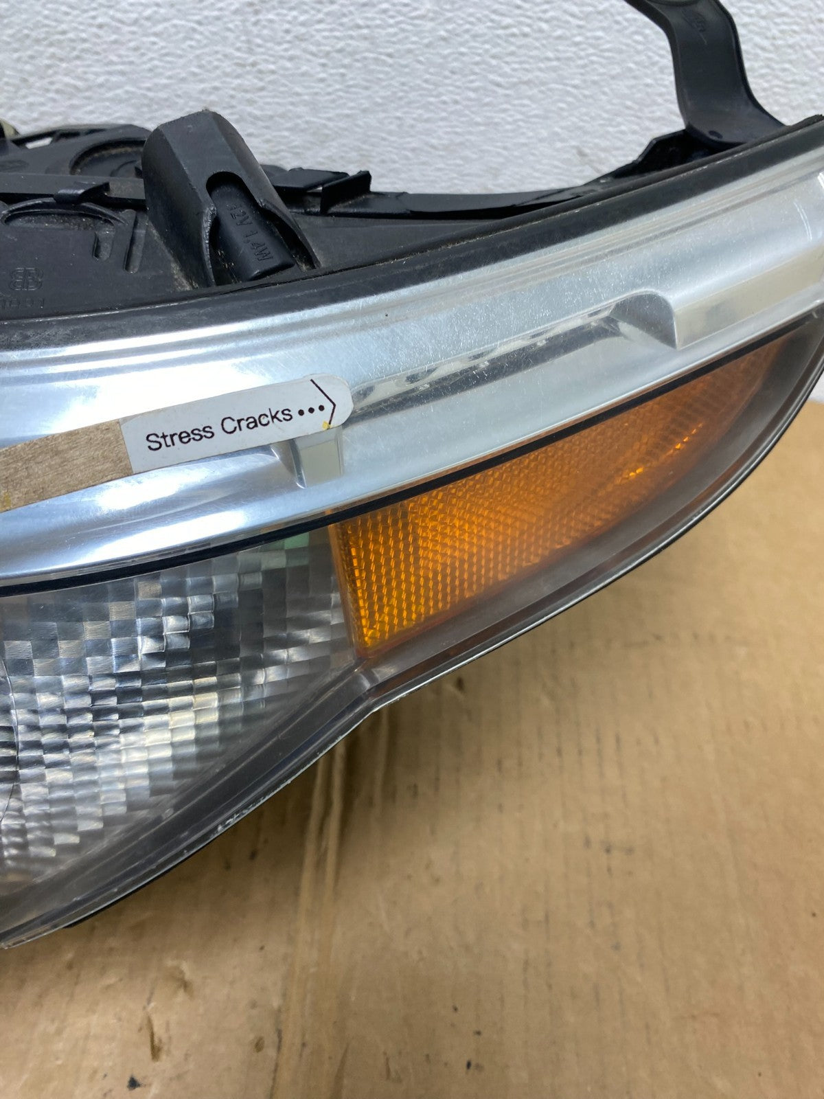 2004 to 2007 BMW 525i 5 Series Headlight Left Driver LH Xenon AFS AC7647 DW4