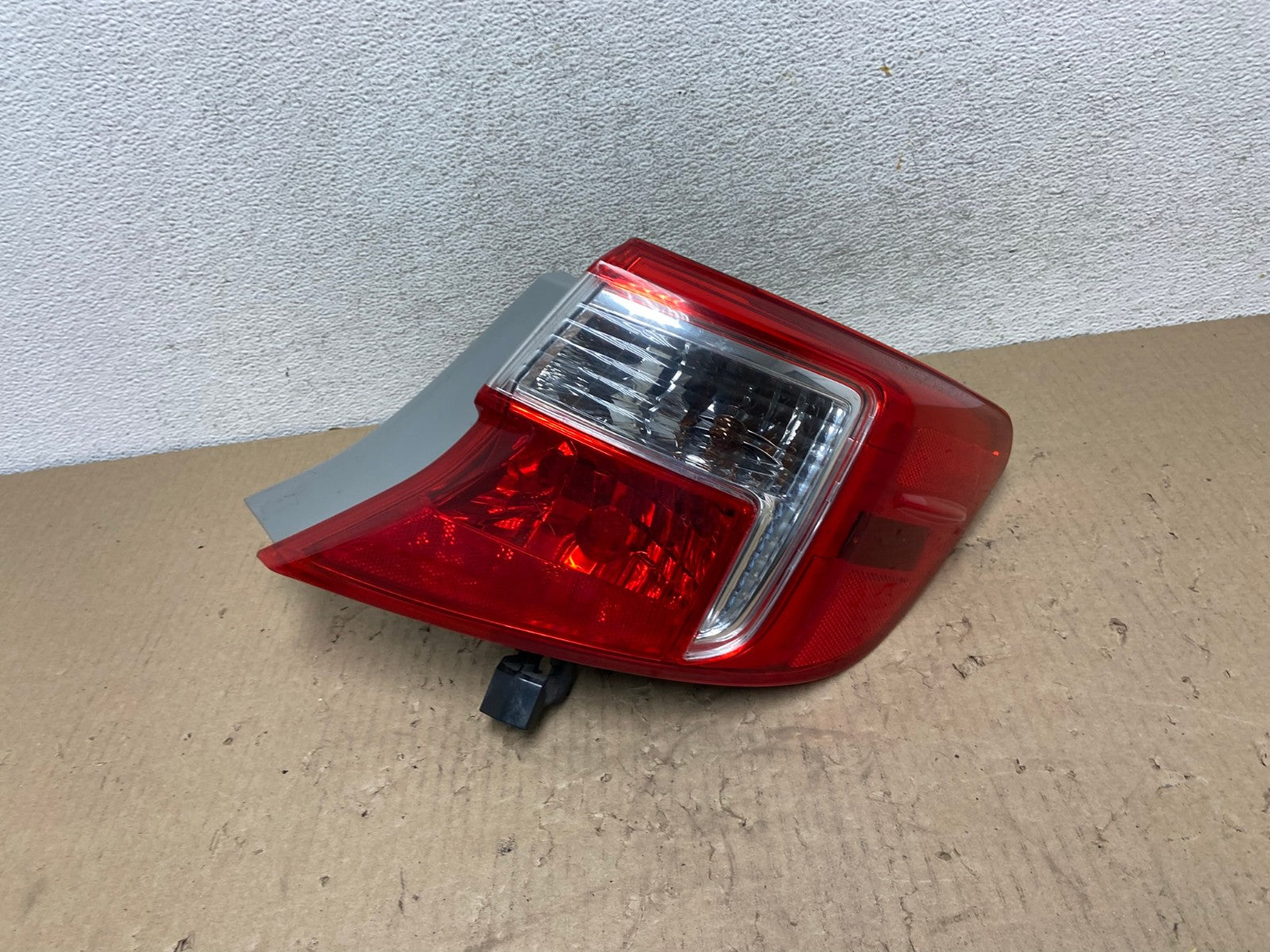 2012 2013 2014 Toyota Camry Right Passenger RH Side Tail Light AG6561 LK0
