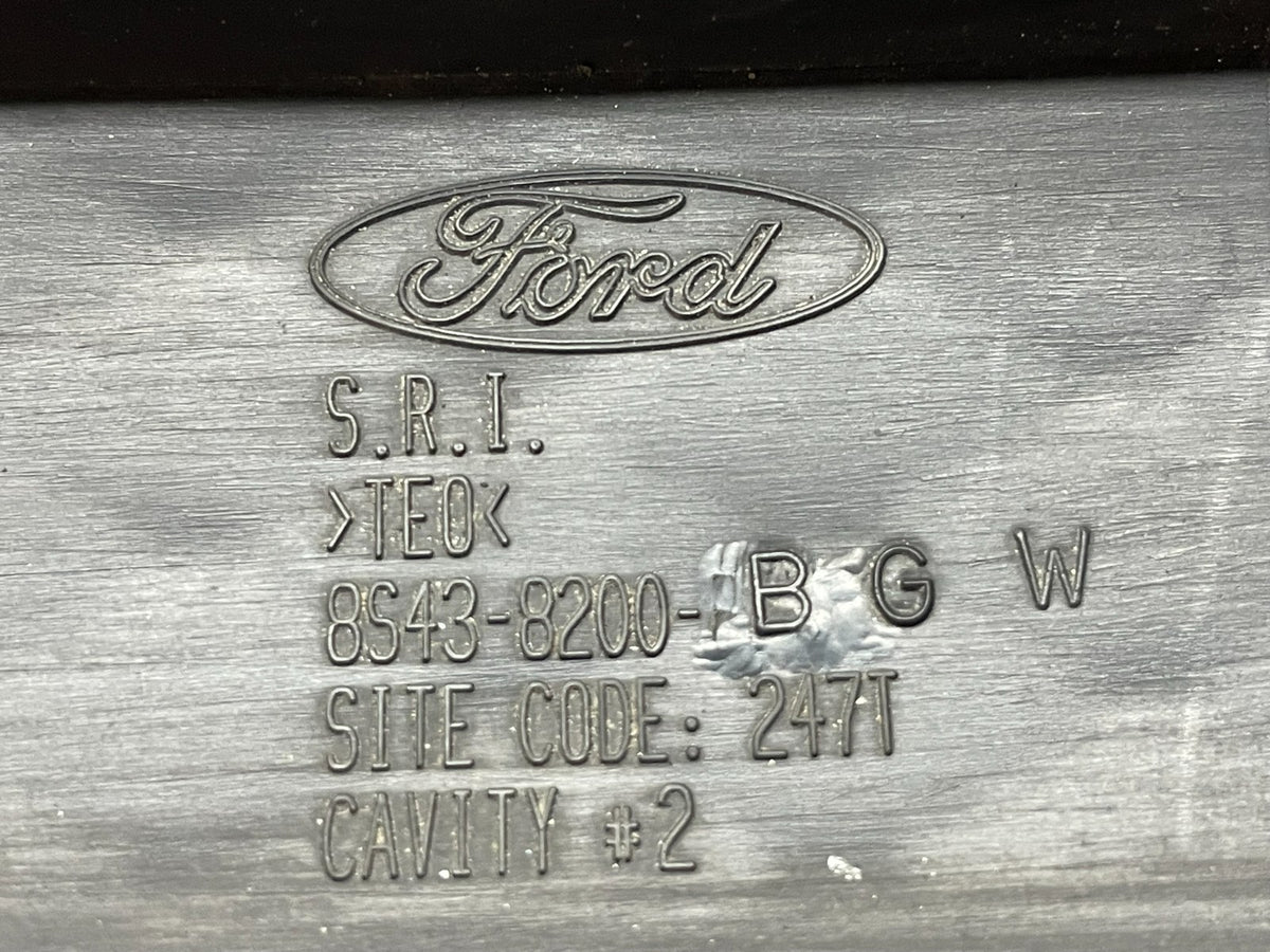 2008 to 2011 Ford Focus Front Upper Grille Grill With Emblem ai8666 DG4