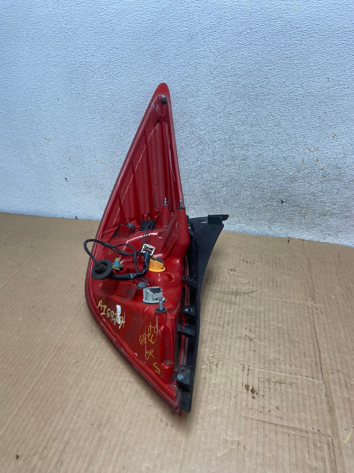 2007 - 2012 Nissan Versa Hatchback Right Passenger Side Tail Light AI6977 LK5