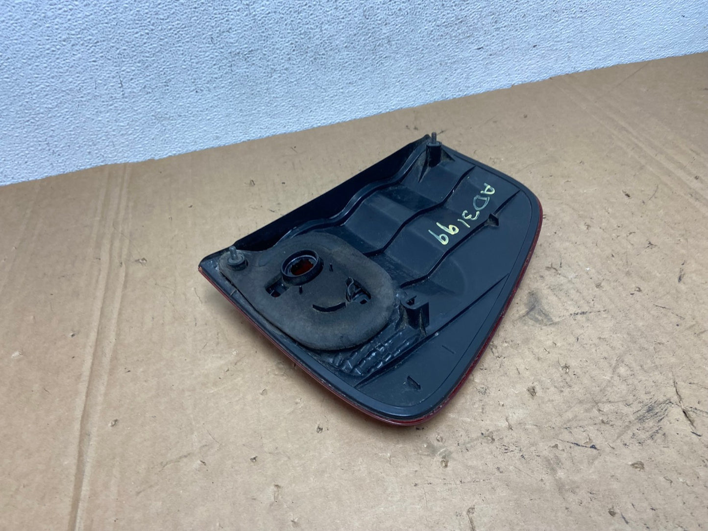 2001- 2004 Toyota Sequoia Driver Left Side Tail light Inner AD3199 LK6