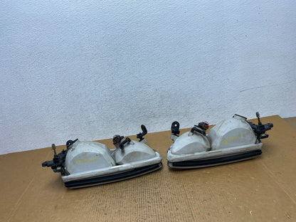 2000 to 2001 Toyota Camry Front Left+Right Side Headlights AE0610 DW6