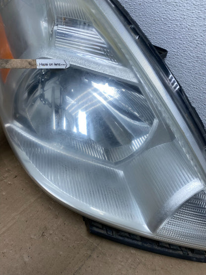 2008 to 2012 Nissan Versa Headlight Right Passenger Rh Side AC5736 DW4