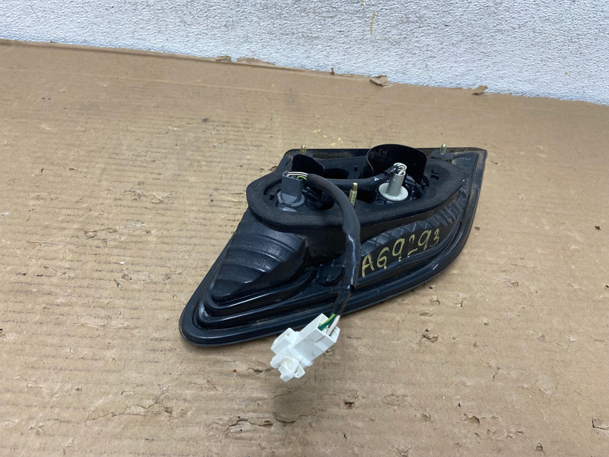 2002 2003 2004 Lexus Es300 Es330 Right Passenger Inner Tail Light AG9293 LK4