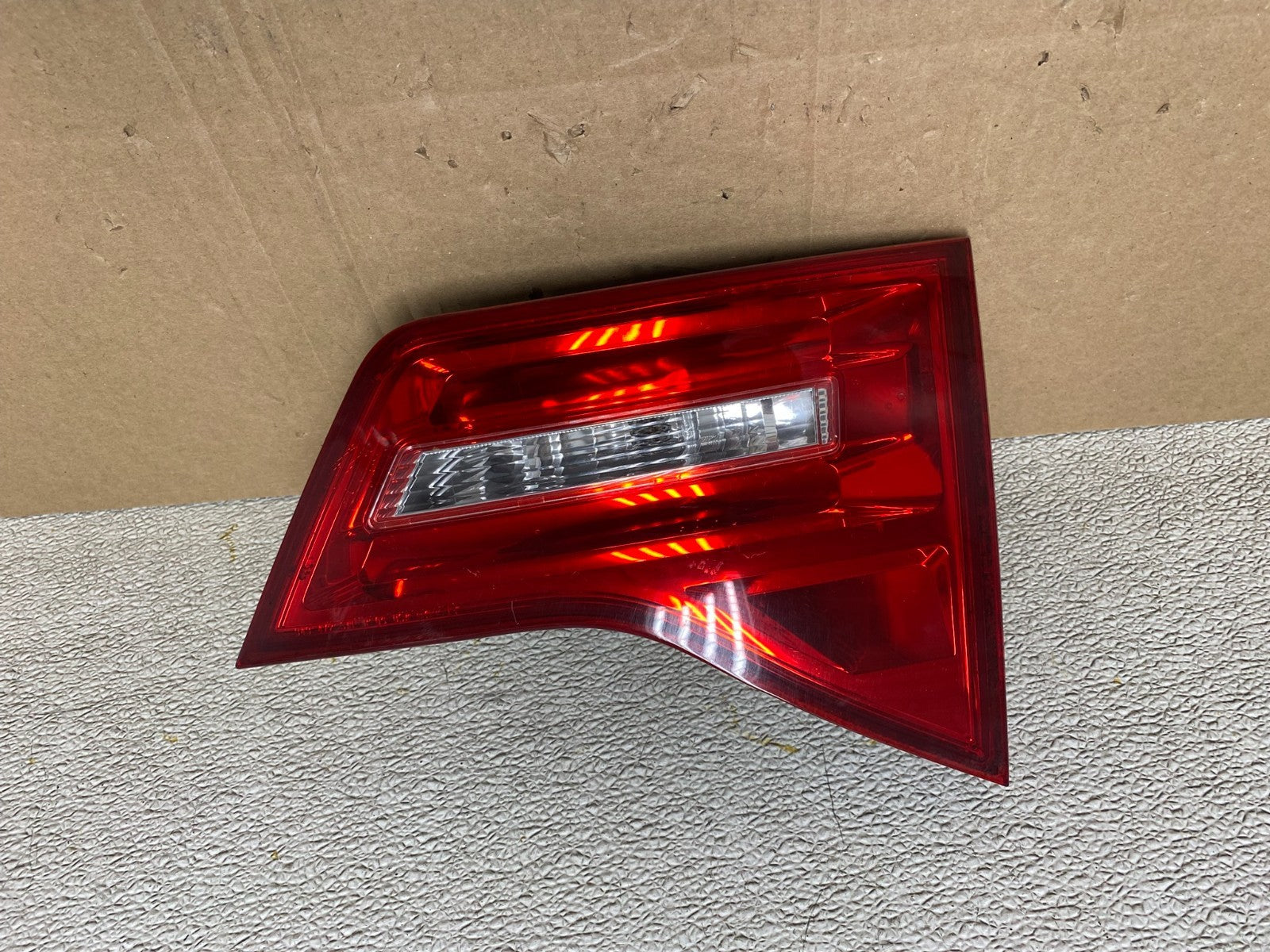 2007 2008 2009 Acura Mdx Right Passenger Rh Side Inner Tail Light T8182 DW0