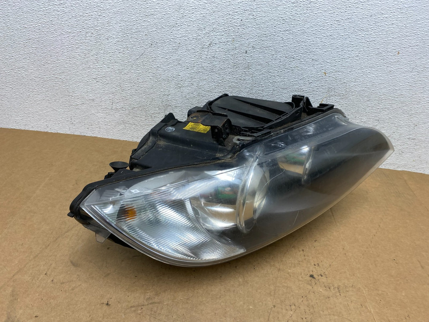 2007-2010 BMW 3-Series Coupe 335i Right Passenger Headlight Xenon HID AE3156 DW2
