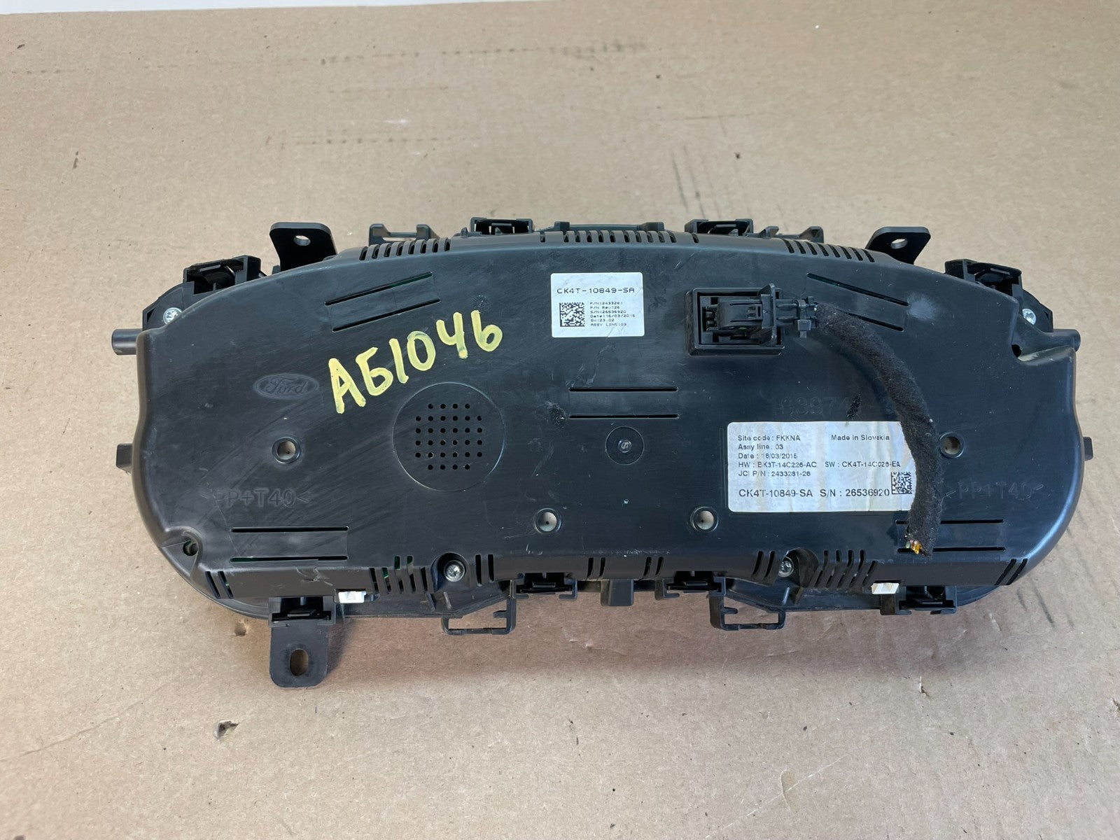 2015 to 2016 Ford Transit 150 Speedometer Cluster Gauge AG1046 DG6