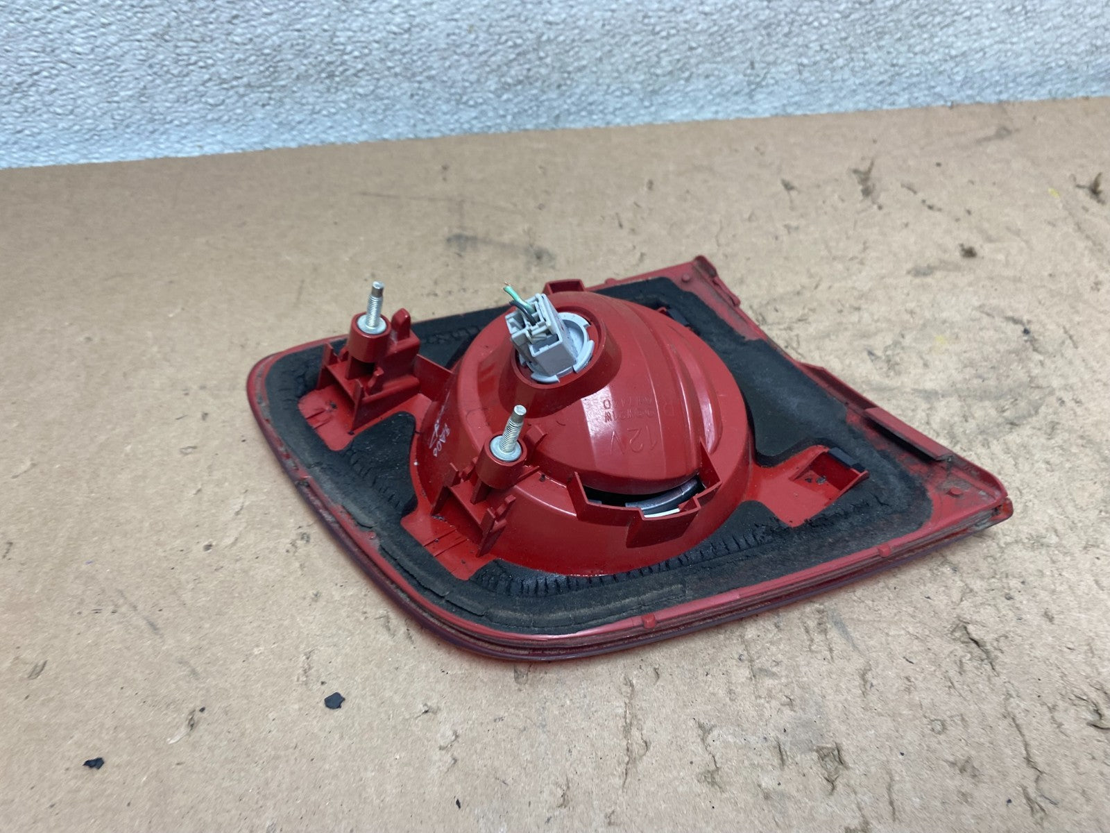 2004 2005 2006 Mazda 3 Sedan Right Passenger Side Tail Light inner OEM S4210 DW7
