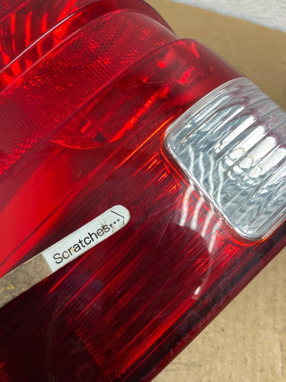 2003 2004 2005 2006 Ford Expedition Left Driver Lh Tail light AD1300 LK3