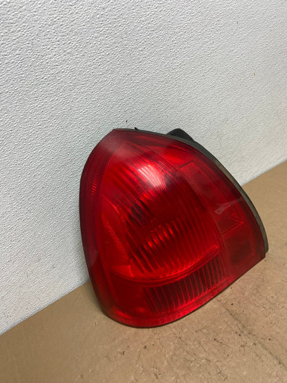 2003 to 2011 Lincoln Town Car Left Driver Lh Side Tail Light AC5907 LK2