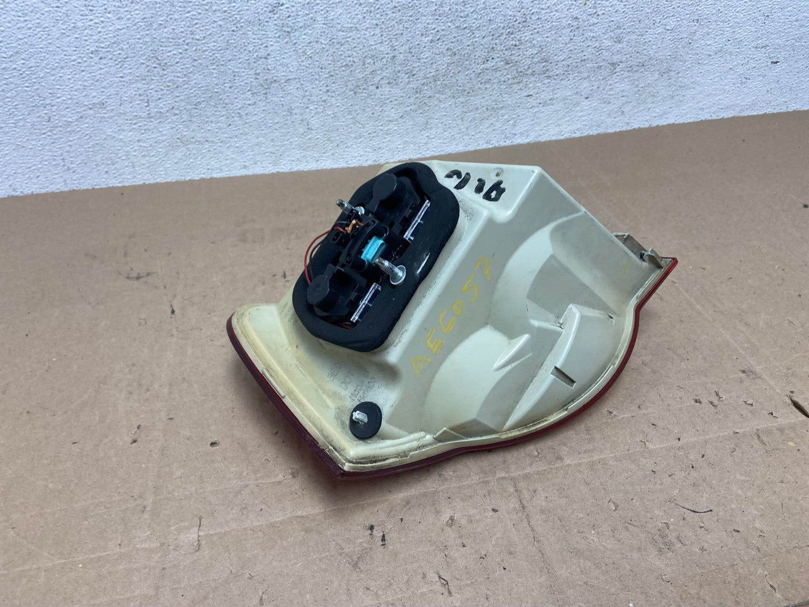 2005 2006 2007 Volkswagen Jetta Right Passenger Rh Side Tail Light AE6057 LK4