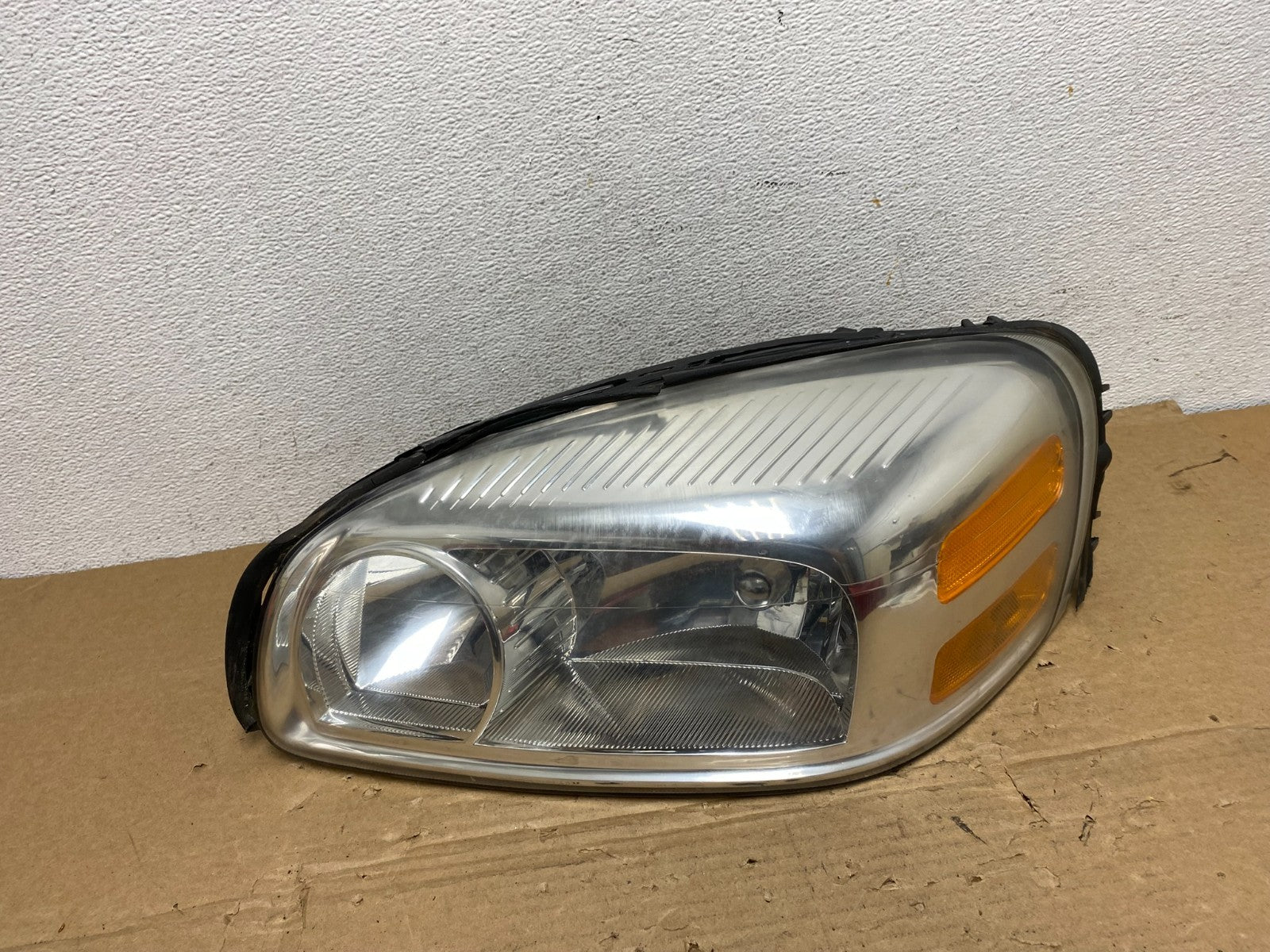 2005 - 2009 Pontiac Montana / Uplander Left Driver LH Headlight AD4049 DW0