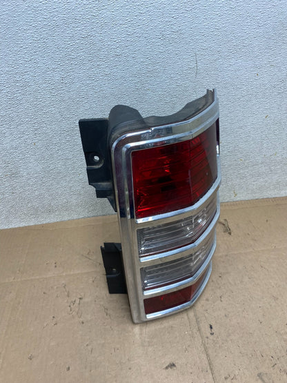 2008 to 2012 Jeep Liberty Right Passenger Rh Side Tail Light Oem R7744 DW2