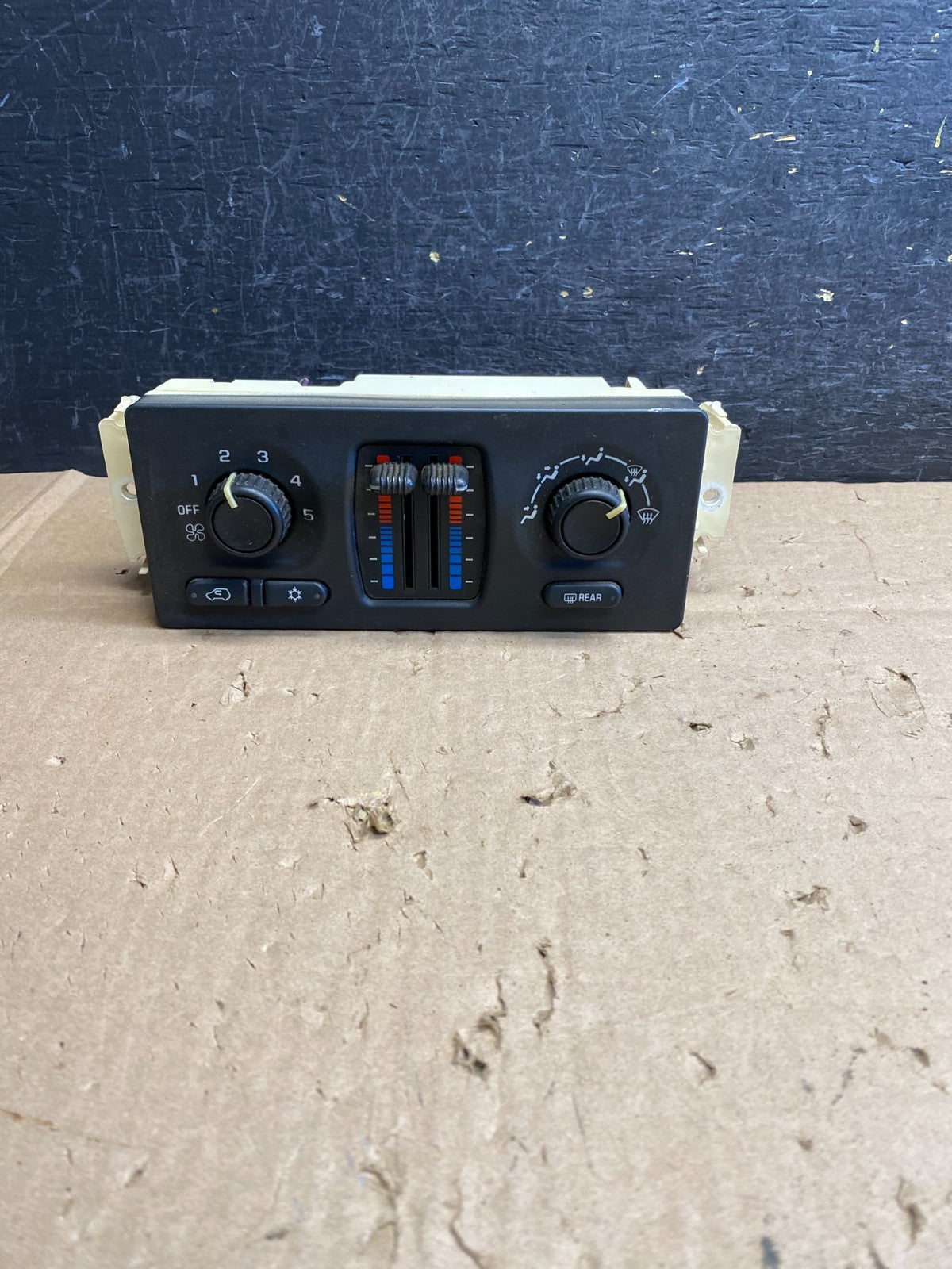 2003-2009 GMC Chevrolet Envoy Trailblazer Climate Control A/C Panel AI6504 DW0
