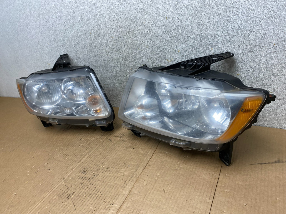 2011-2013 Jeep Grand Cherokee Left+Right Halogen Headlights AI6623 DW1