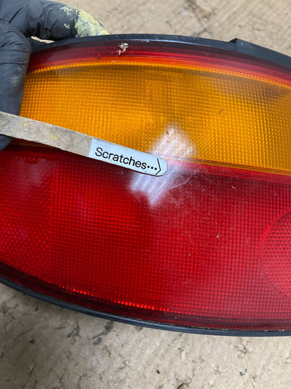1996 1997 1998 Hyundai Elantra Sedan Left Driver LH Tail Light Oem AA8569 DW3
