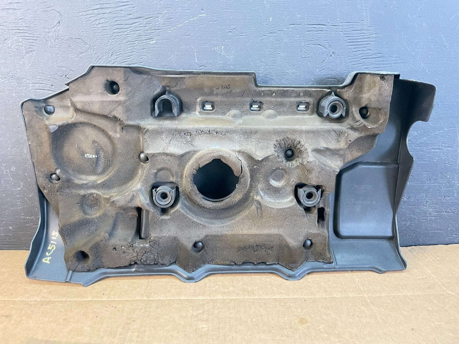 2005 to 2011 Volvo S80 3.2L Upper Top Engine Motor Dust Cover AC5115 DG3