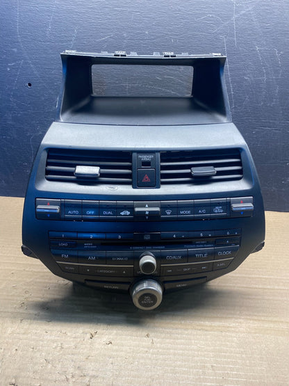 2008 - 2012 Honda Accord Front Radio Control AM./FM CD Climate Control AF3888 DG0