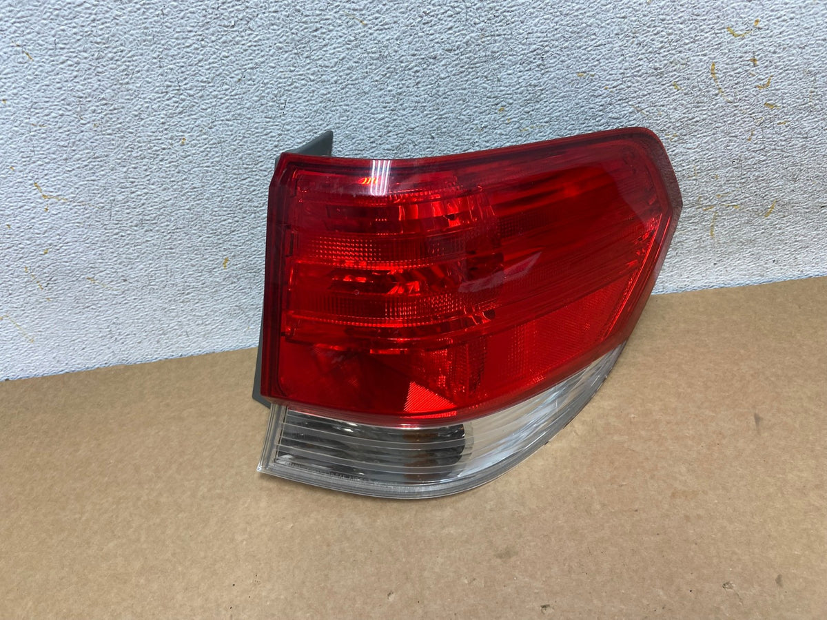 2008 2009 2010 Honda Odyssey Right Passenger Side Tail Light AI2595 LK0