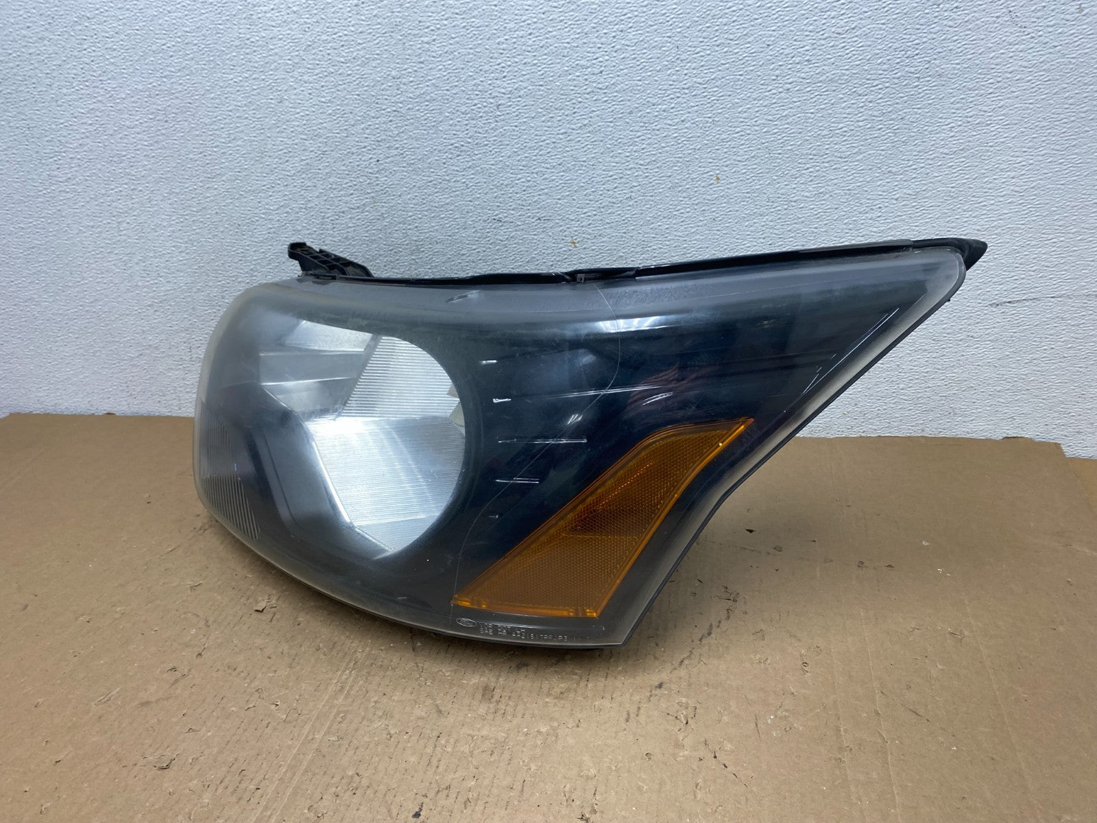 2015-2019 Ford Transit VAN Left Driver LH Halogen Black Headlight AD8122 DW1