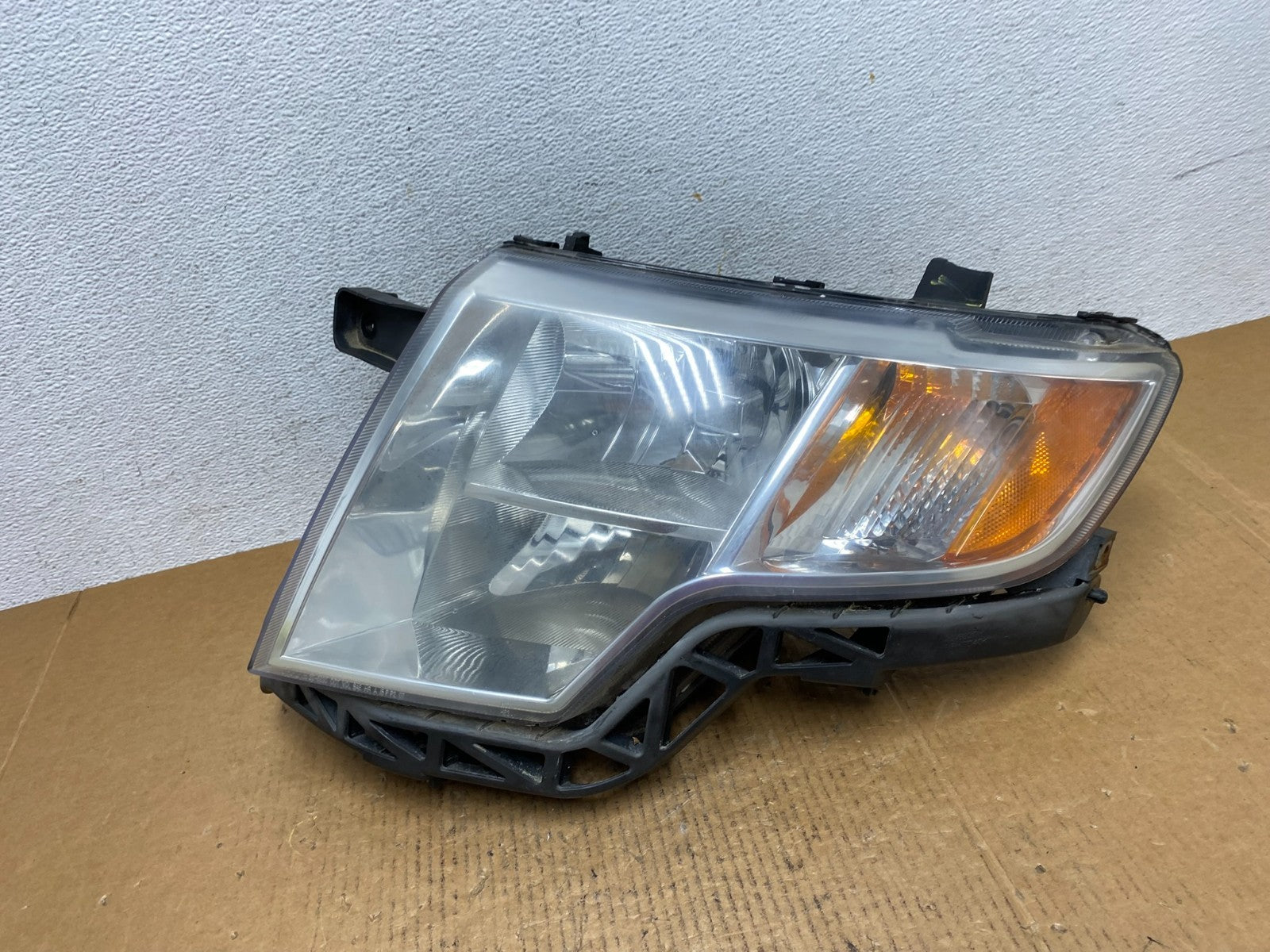 2007 2008 2009 2010 Ford Edge Headlight Left Driver Halogen AE0498 DW0