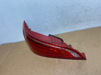 2009 to 2012 Audi Q5 Left Driver LH Side Tail light AD5437 LK1