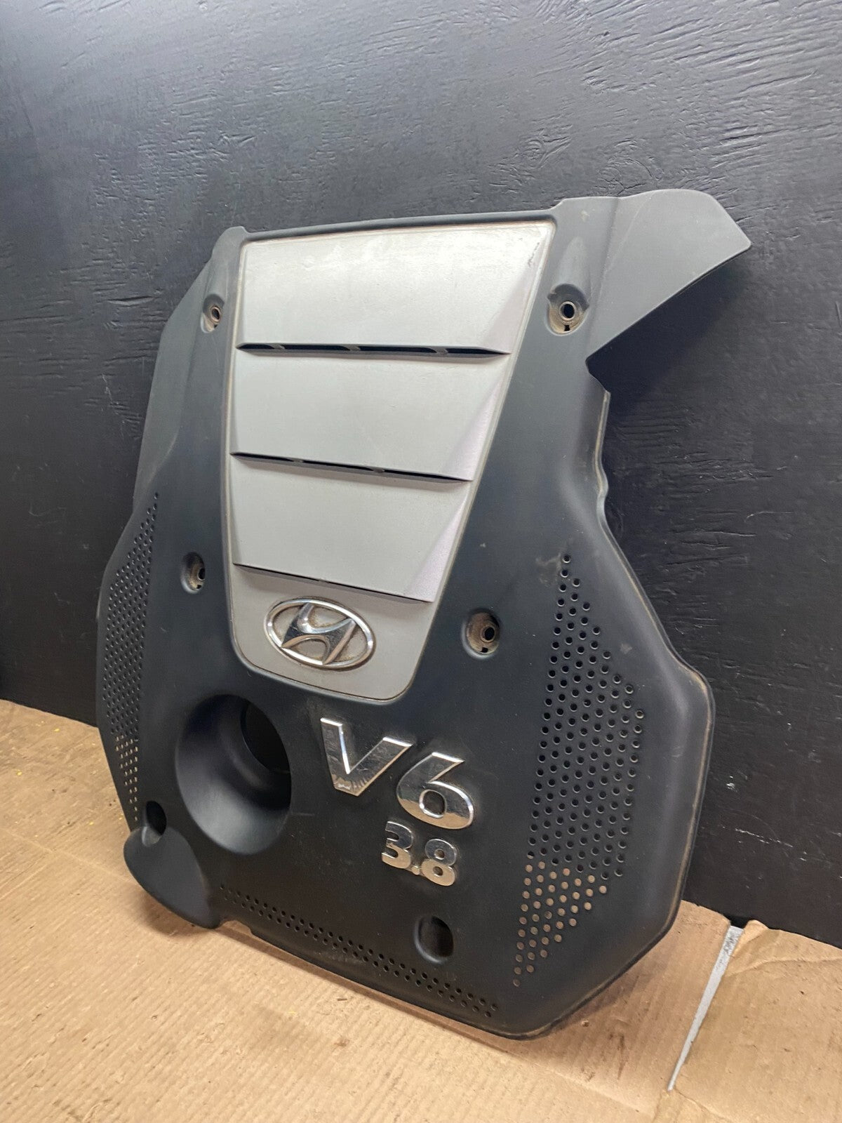 2006 to 2008 Hyundai Sonata V6 Engine Motor Shield Cover OEM D2533 DG11