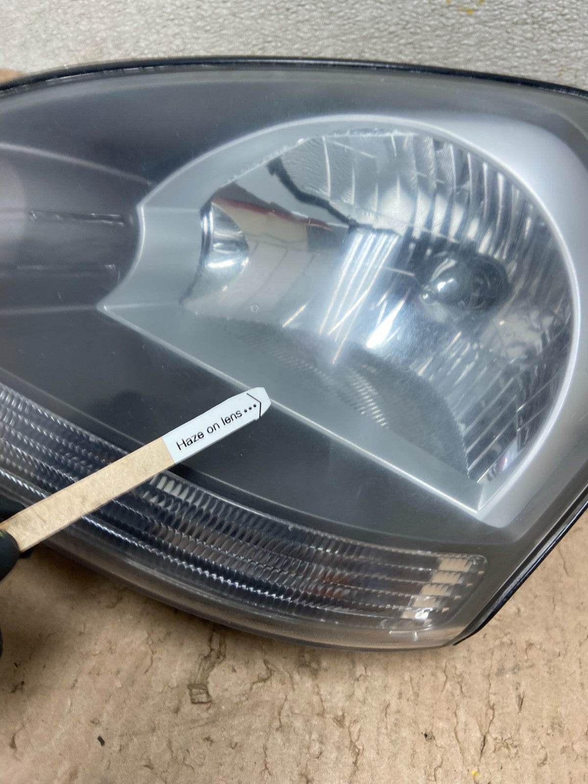 2005 to 2008 Hyundai Tucson Left Driver LH Side Headlight Oem Y2912 DW5