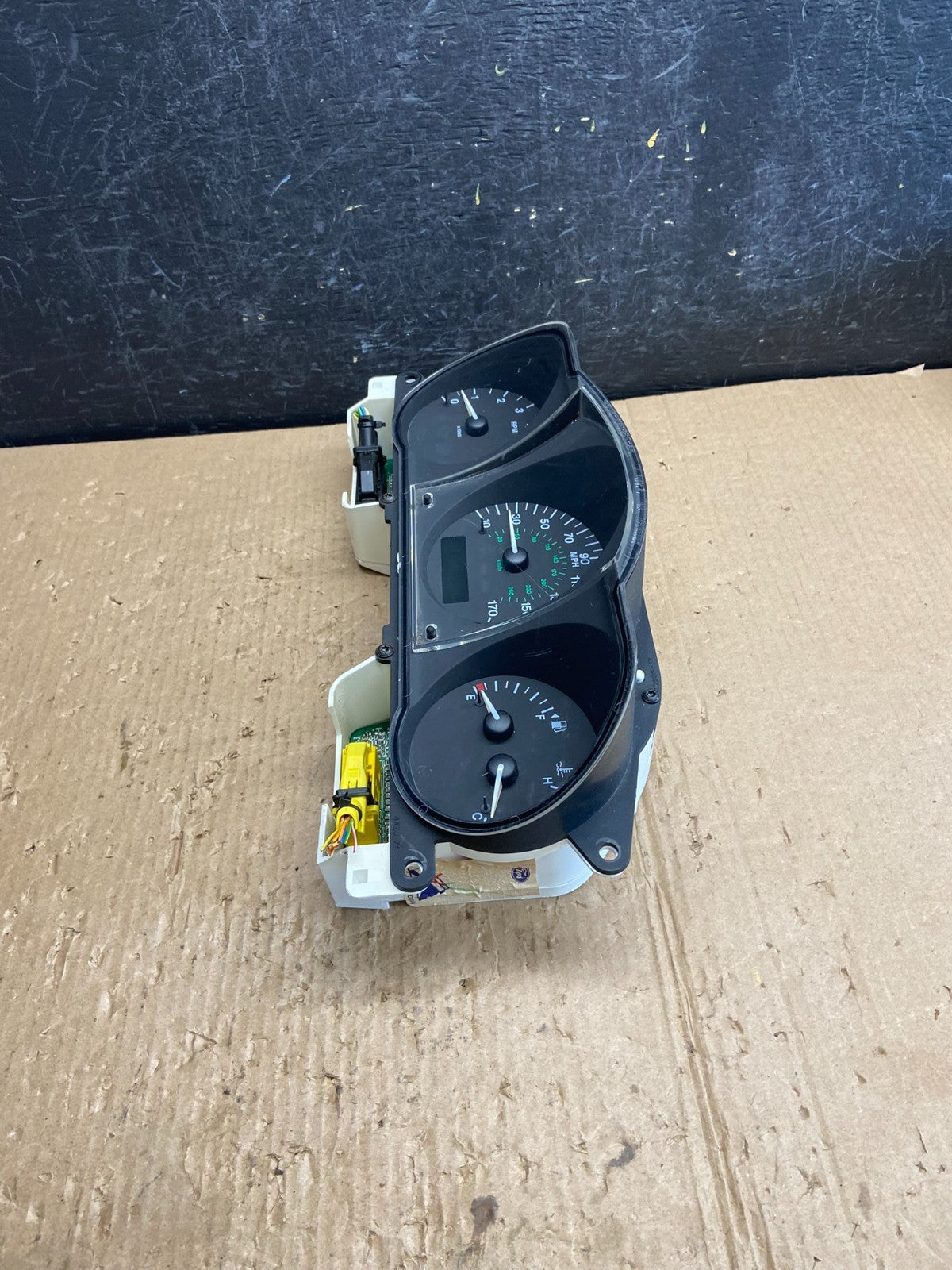 1998 to 1993 Jaguar XJ8 Speedometer Gauge Instrument Cluster AE4318 DW2