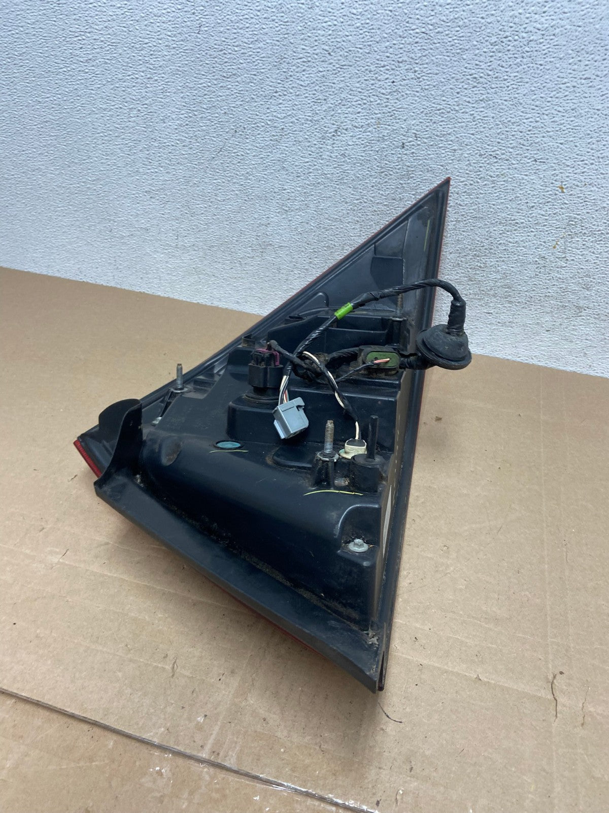 2005 to 2007 Mercury Montego Left Driver LH Side Tail Light AE4993 LK6
