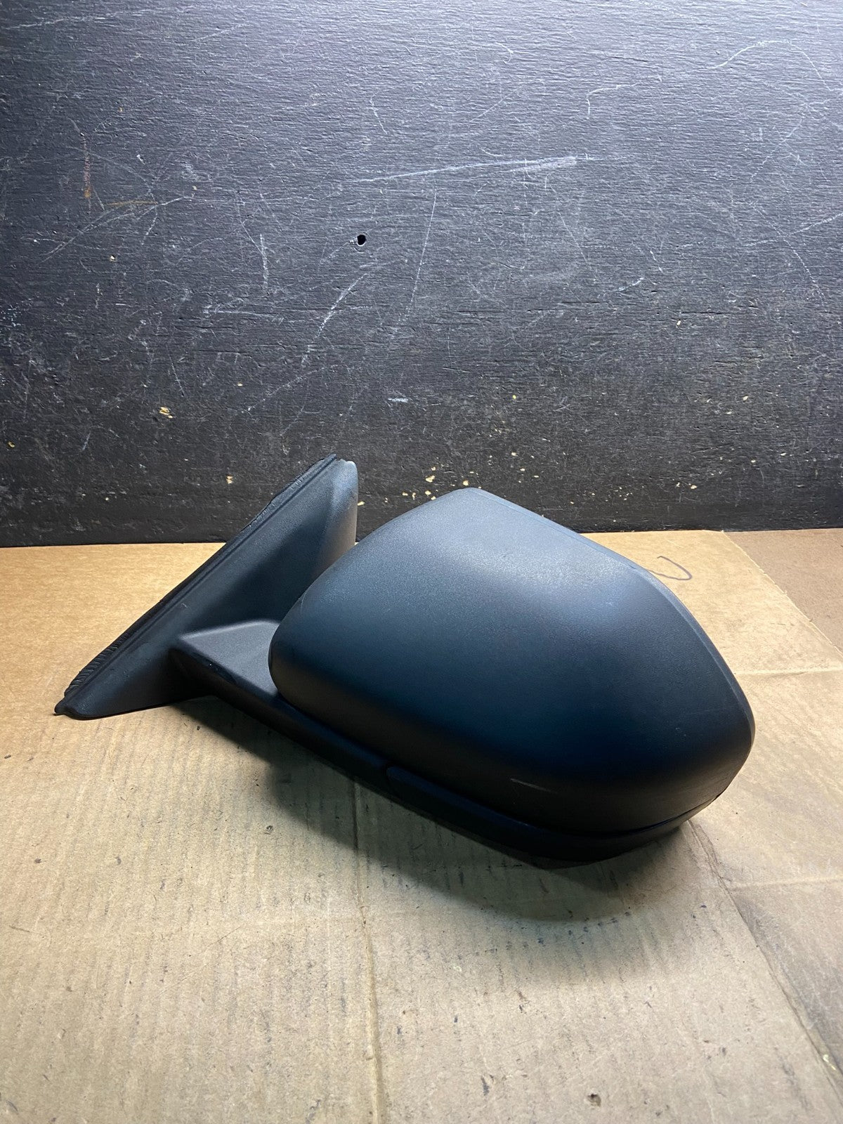 2020 to 2023 Ford Explorer Left Driver LH Side View Door Mirror OEM Y3908 DG2