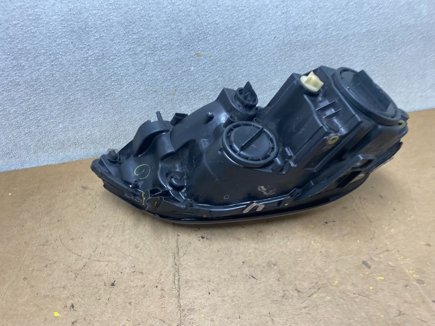 Halogen 2006-2009 Mercedes-Benz ML-Class Headlight Left Driver LH X7007 DW5
