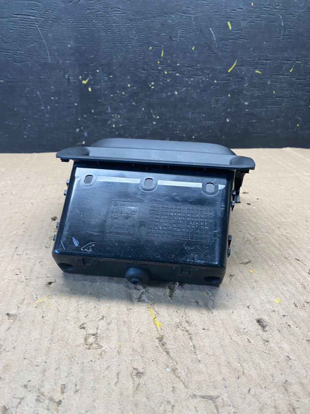 2009-2015 Volkswagen Tiguan Climate Control Bezel Dash Trim Panel R8984 DG3