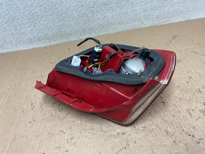2004 to 2008 Suzuki Forenza Right Passenger RH Side  Tail Light Y0419 GD5