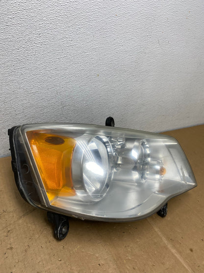 2011 to 2016 Chrysler Town and Country Right Passenger Headlight AC8636 DW2