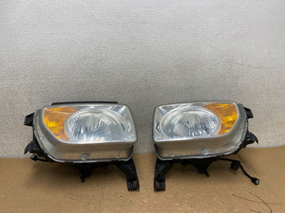 2003 to 2006 Honda Element Left+Right Side Headlights U9911 DW0