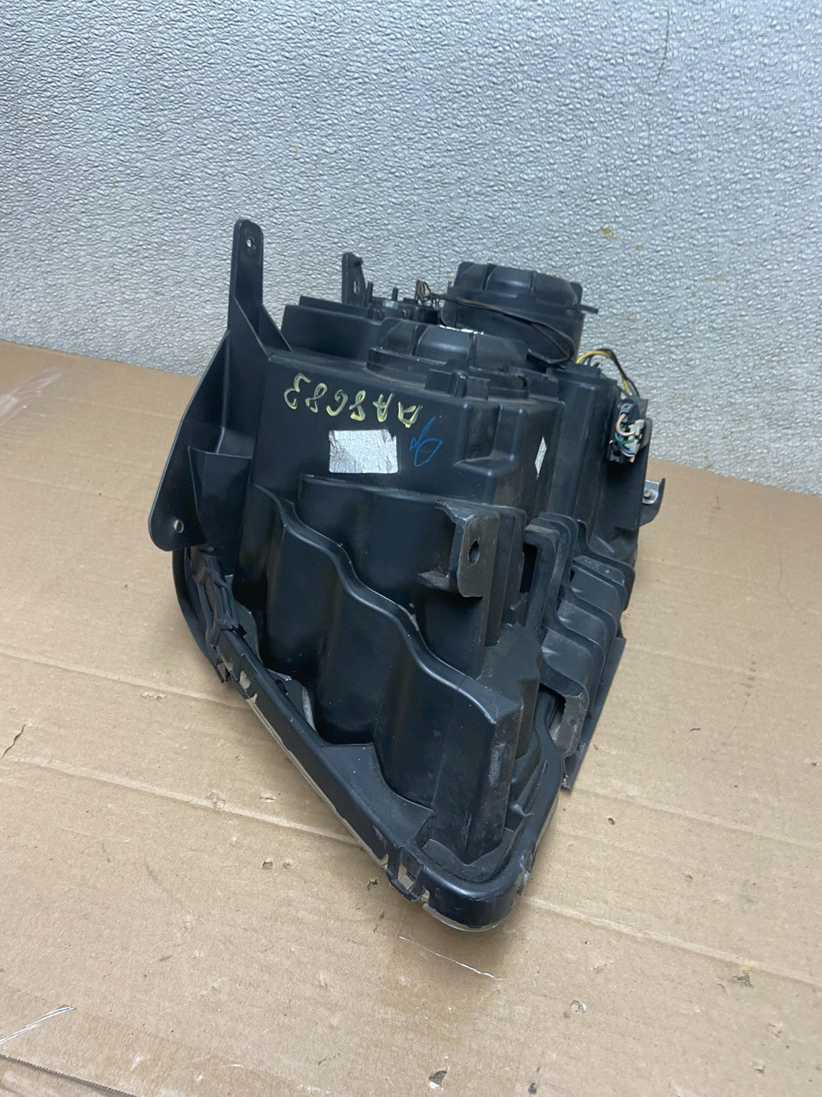 2010 to 2015 GMC Terrain Halogen Passenger Right Rh Side Headlight Oem AA8683 DW8