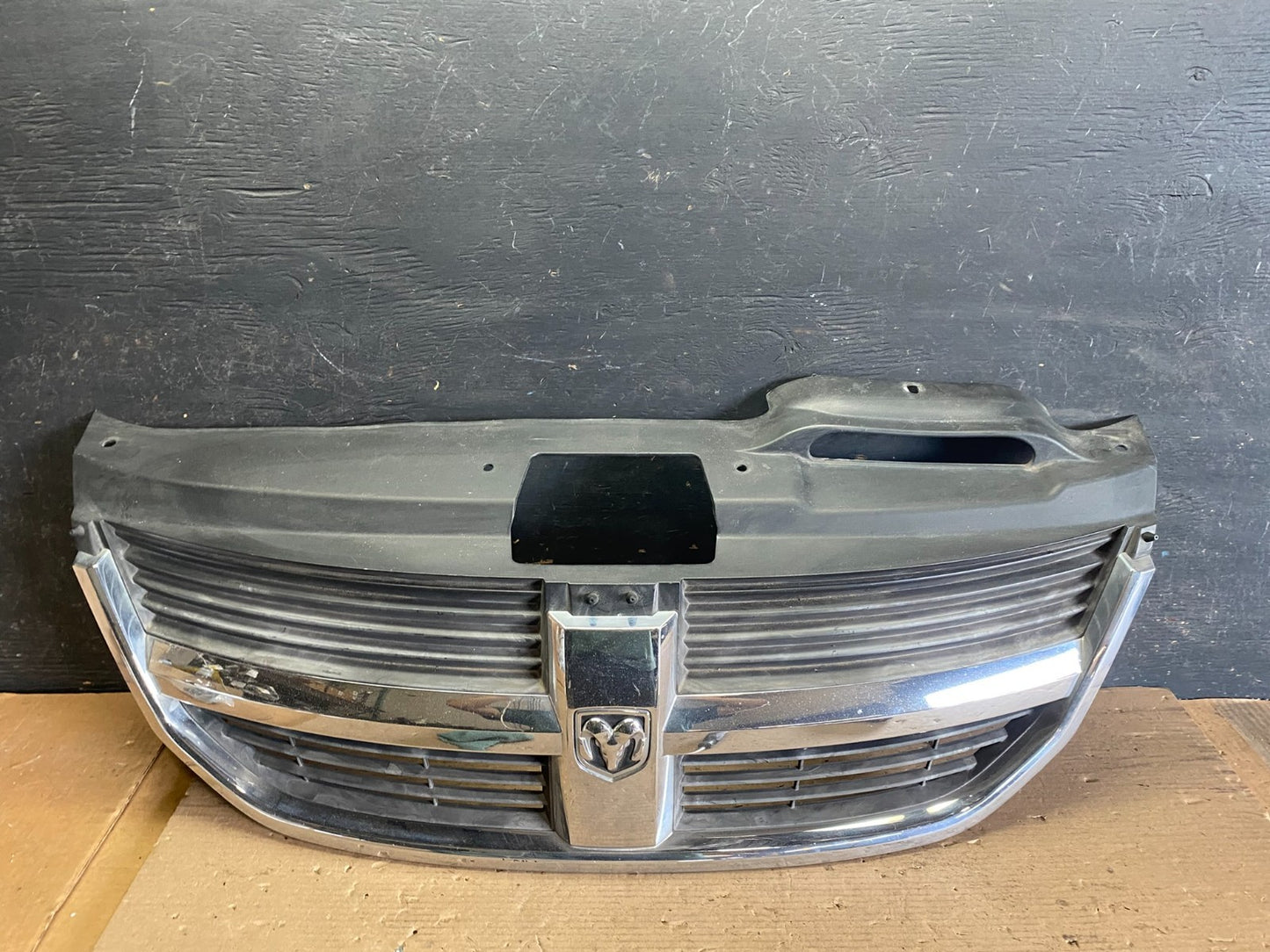 2009 to 2010 Dodge Journey Chrome Front Upper Grill Grille OEM S1530 DG0