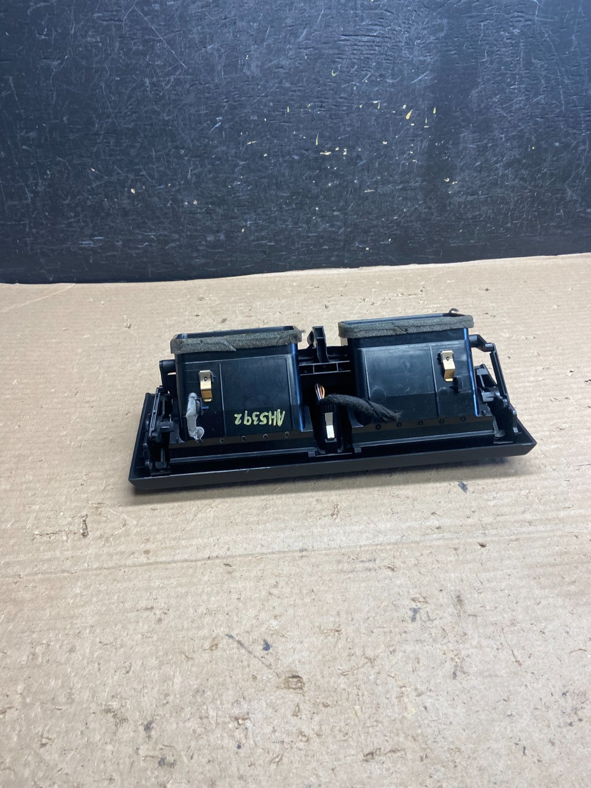 2004 to 2010 BMW X3 Center Console Dash Air Vent AH5392 DG4