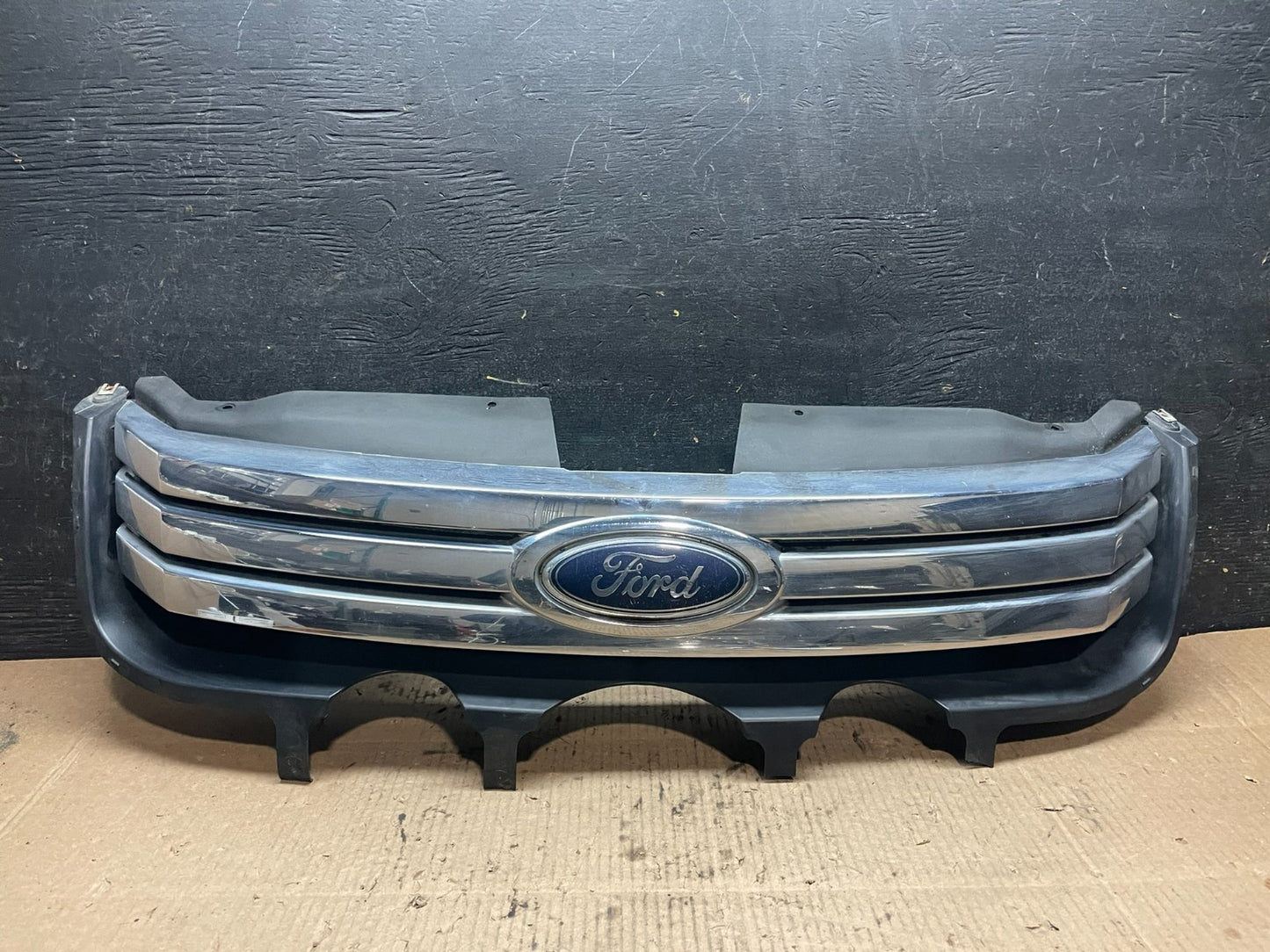 2006-2009 Ford Fusion Upper Grill Grille With Emblem  Oem X9801 DG0