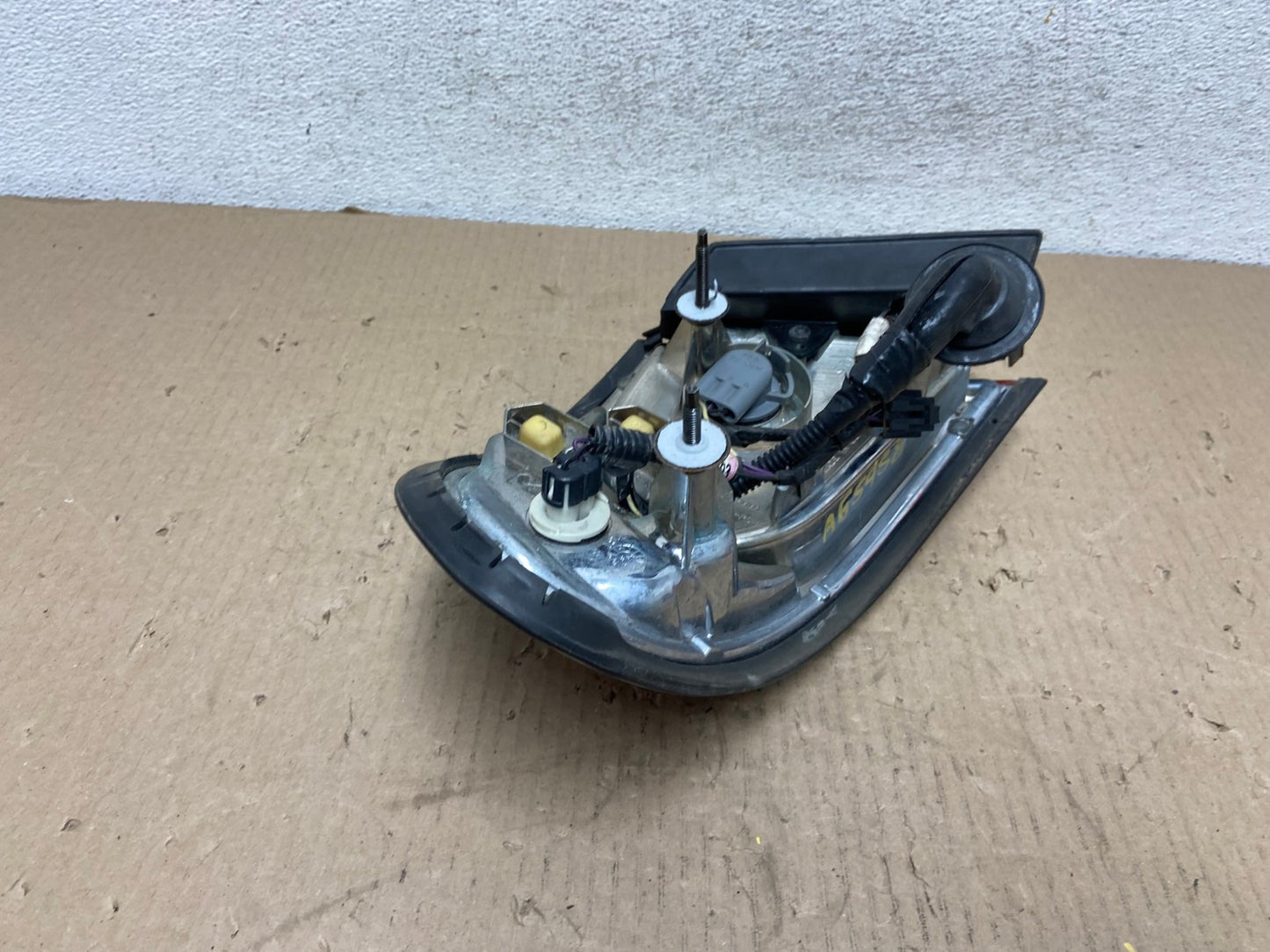 2000 to 2005 Buick Lesabre Right Passenger RH Side Tail Light AG5958 LK5