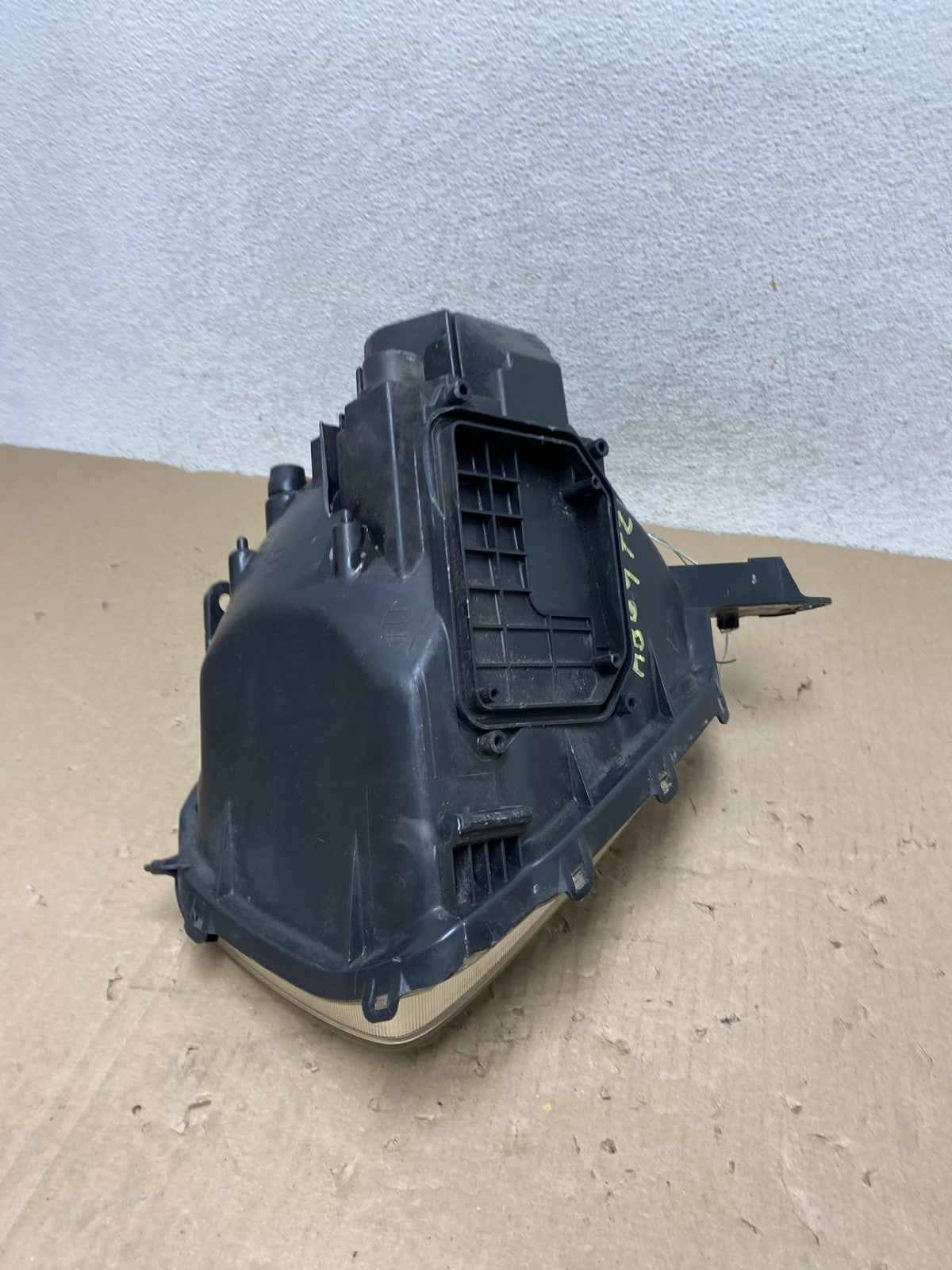 2004 2005 Toyota Rav4 Right Passenger RH Side Headlight Halogen AG6972 DW8