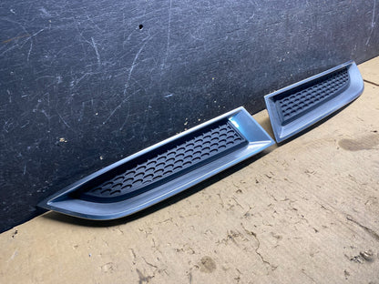 2013 2014 2015 GMC Acadia Front Left+Right Set Grille Bezel Bumper Oem X0381 DG1