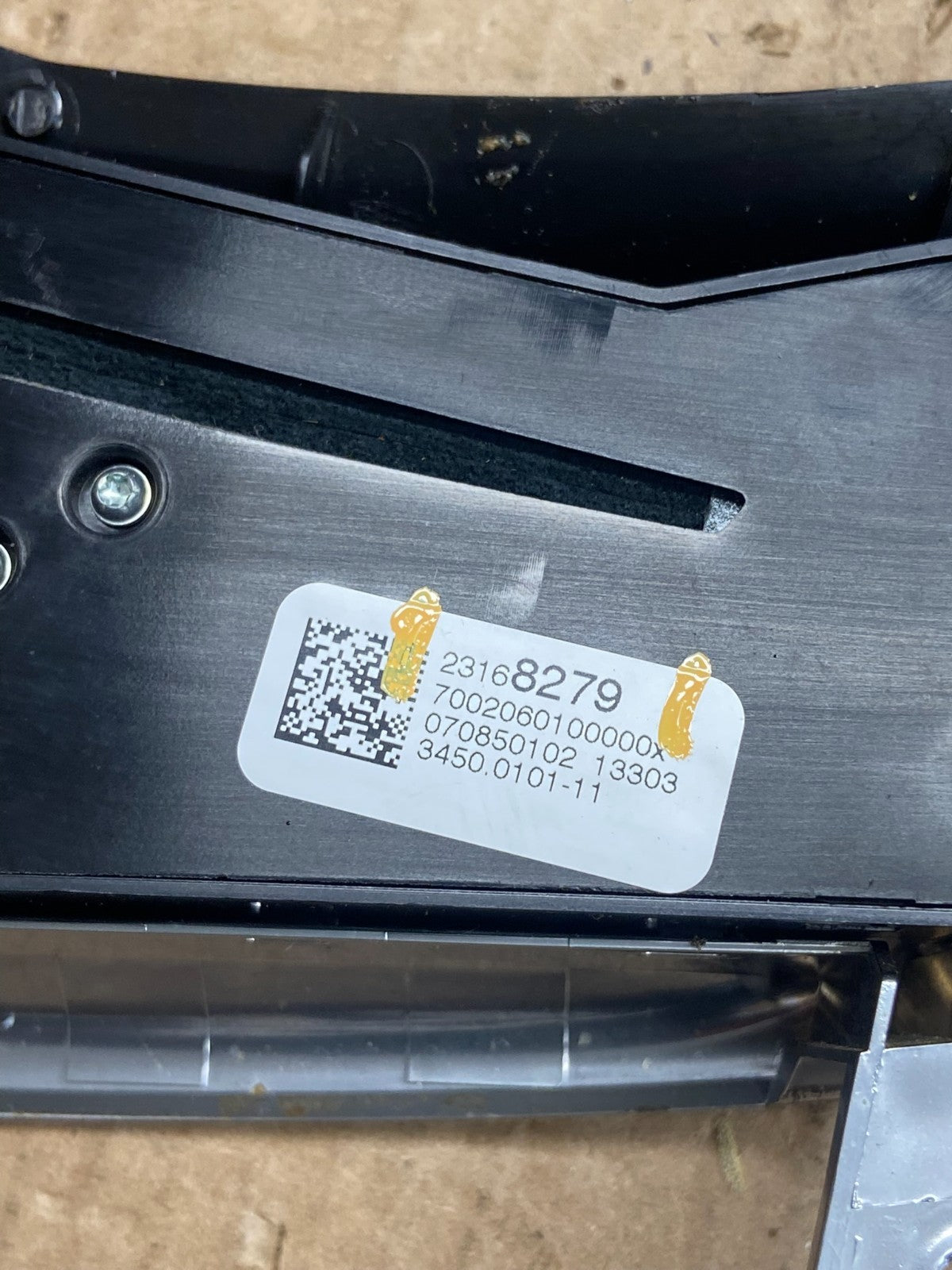 2013-2016 Cadillac SRX A/C Heater Radio Climate Control Panel Bezel OE AE3948 DG5